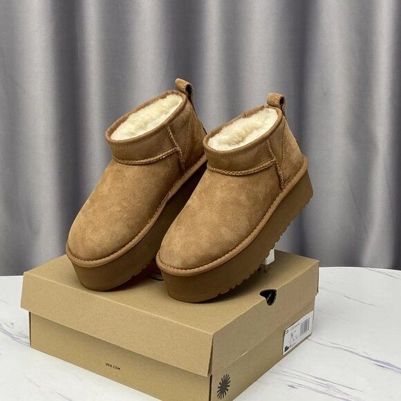 UGG Australia Classic Ultra Mini Platform Boots - Picture 5 of 6
